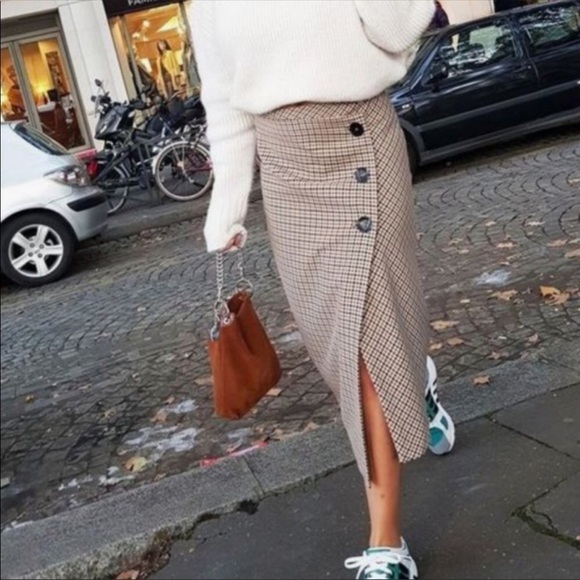 Zara Dresses & Skirts - Zara Checkered Wrap Midi Skirt